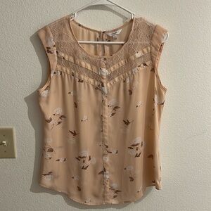 Cute summer top with pink and white floral pattern Medium